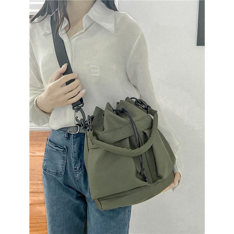 Large-capacity nylon shoulder bag, Japanese-style drawstring underarm crossbody bag