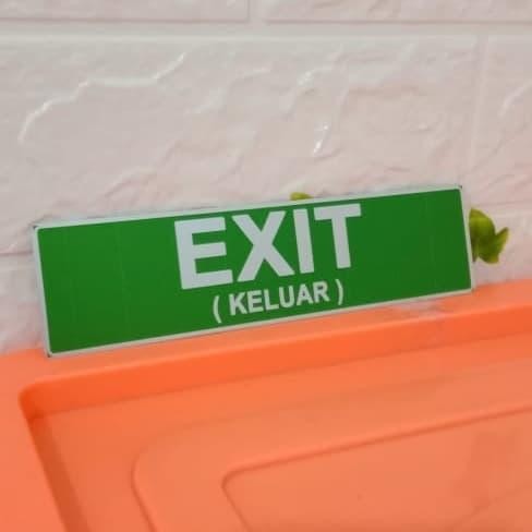 

SIGN LABEL K3 RAMBU SAFETY EXIT HIJAU UKURAN 4X18CM