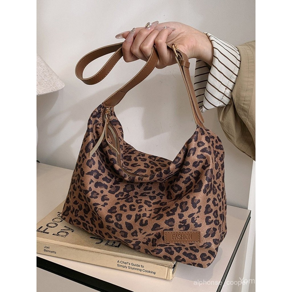 Bag Women's High-end Suede Leopard Print Tote Bag Shoulder Bag Retro Casual Commuting Women's Bag