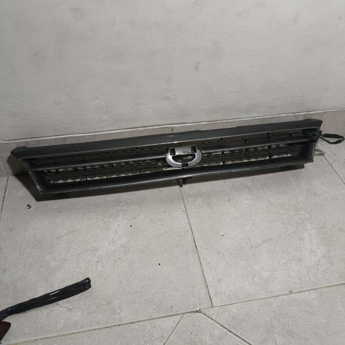 GRILL TRD COROLLA GREAT AE101 ABS ORIGINAL