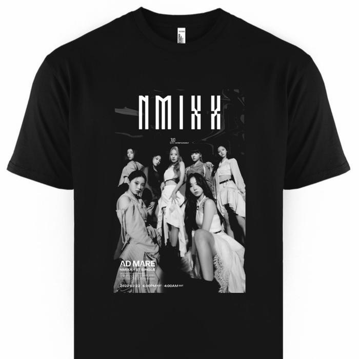 (COD) Tshirt NMIXX Ad Mare Debut - Hitam, S