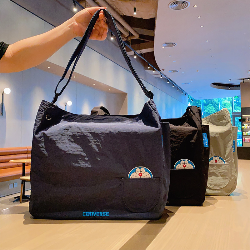 Doraemon Converse Shoulder Bag | Tas Doraemon x Converse
