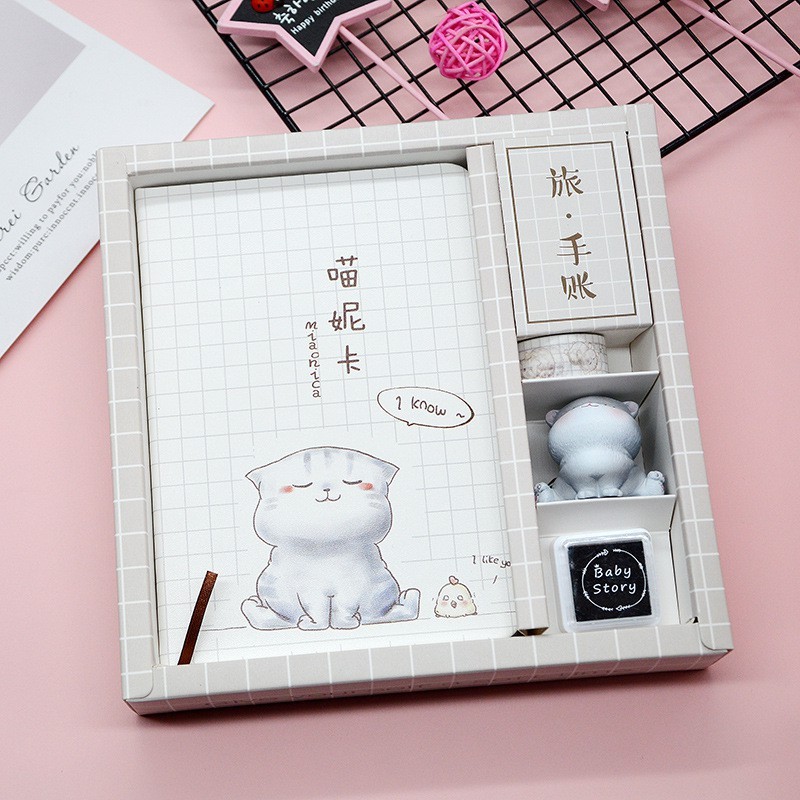 SET NOTEBOOK ATAU BUKU CATATAN + STAMP / NOTEBOOK IMPORT / BUKU CATATAN IMPORT MOTIF LUCU