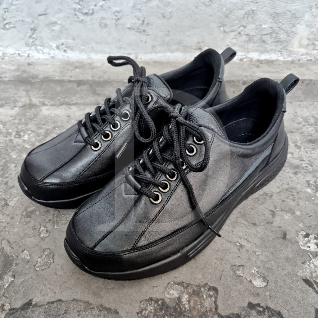 Sepatu Kulit Pria Sneakers Alief Tali by Dinamis Magetan