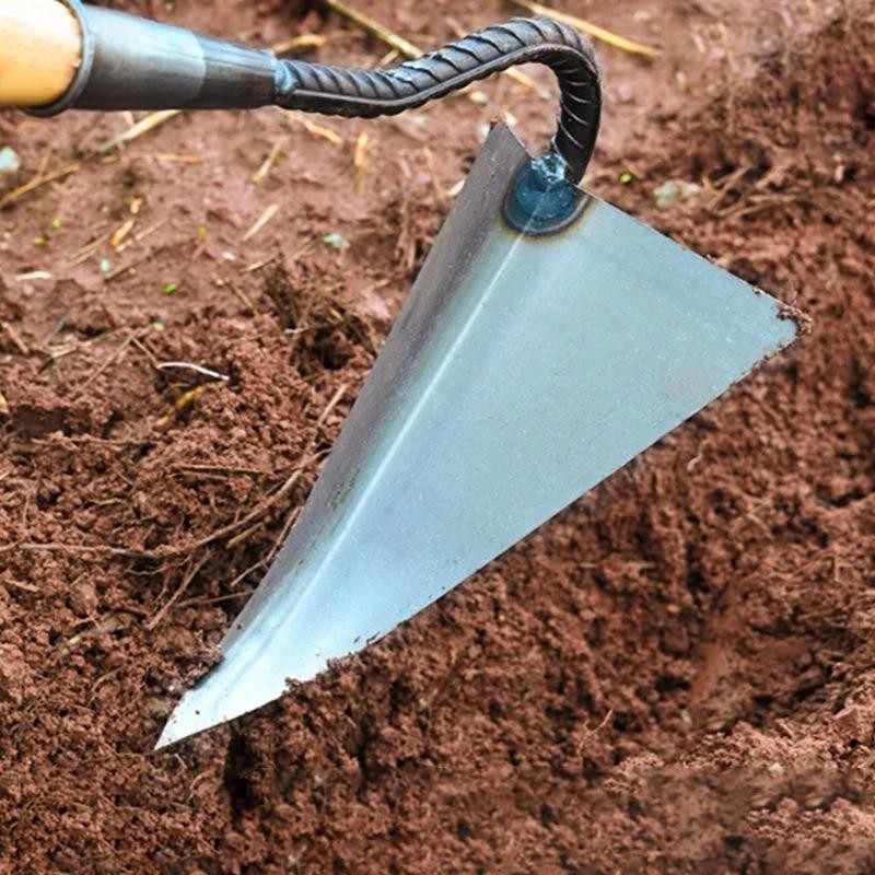 Cangkul Segitiga Bahan Baja Mangan Anti Lengket Cangkul Baja Asli Proses Forging Tepi Tajam Pedang C