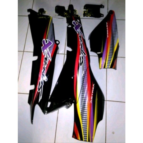 Cover body Supra x lama // Body belakang Supra x lama bahan tebal Cover body + box aki supra x lama 