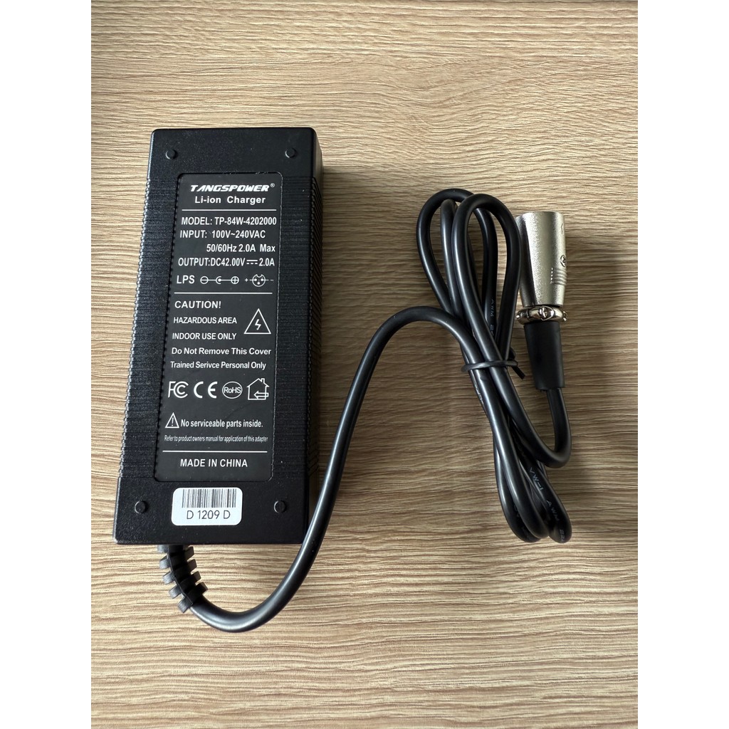 Output 42V 2A Lithium Battery Charger 10S For 36V Electric Scooter Bicycle Li-ion Battery Charger XL