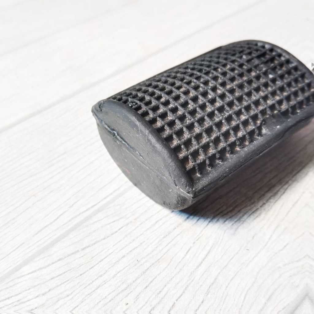 NOS/KARET PEDAL REM BELAKANG MOTOR VESPA PX EXCEL