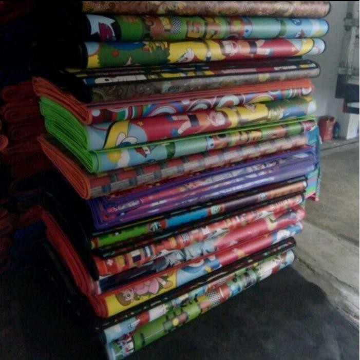 tikar gulung tikar spon tikar lipat tikar piknik tikar murah tikar karakter 120×120 - TIKAR SPON KAR