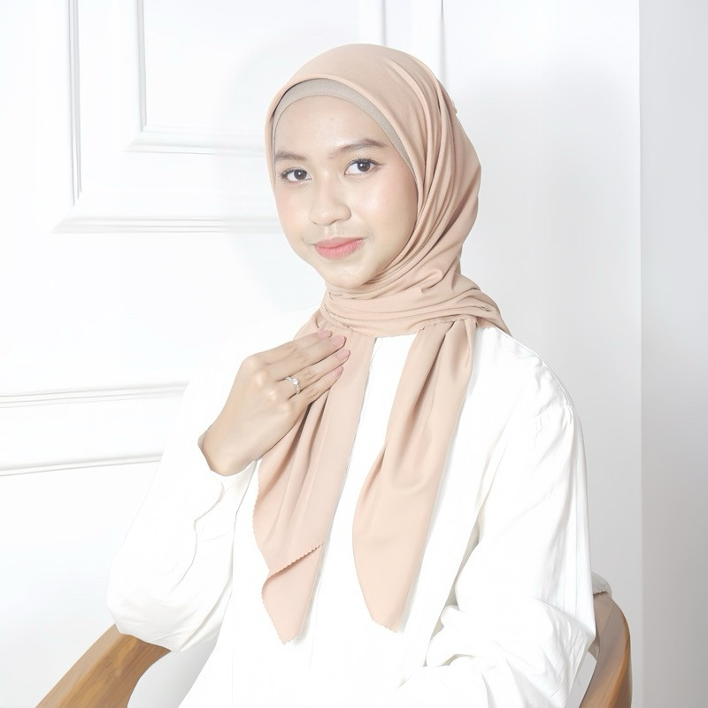 Hijab dea- JasmineJilbab - Segiempat Square Voal Miracle Oskara Lasercut Plain Hijab