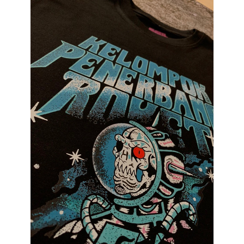 Kelompok Penerbang Roket - Kaos Band Kaos Musik Merchandise / Kaos Band Terlaris
