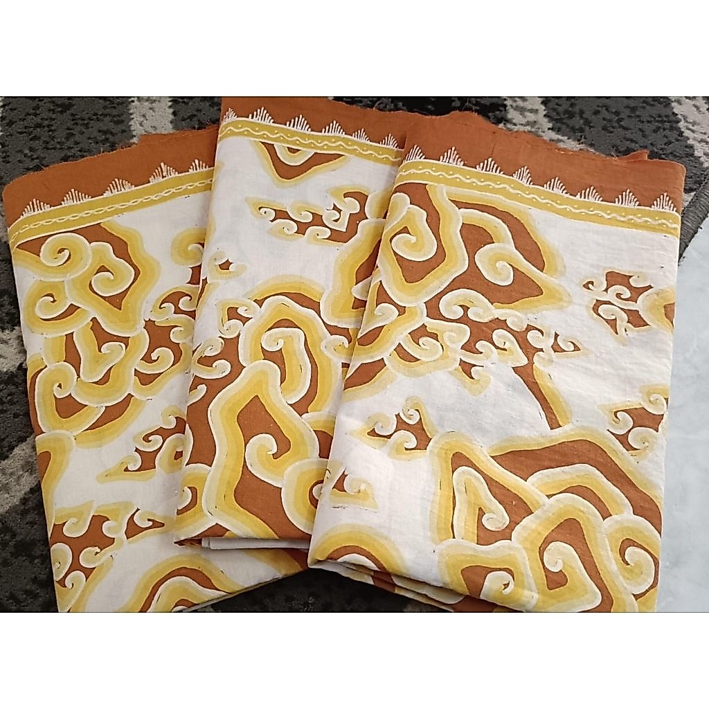 Kain Batik Tulis Cirebonan Trusmi Mega Mendung