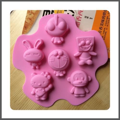 PROMO  Cetakan Silikon coklat puding agar-agar karakter kartun Hello Kitty Doraemon SpongeBob Ultram
