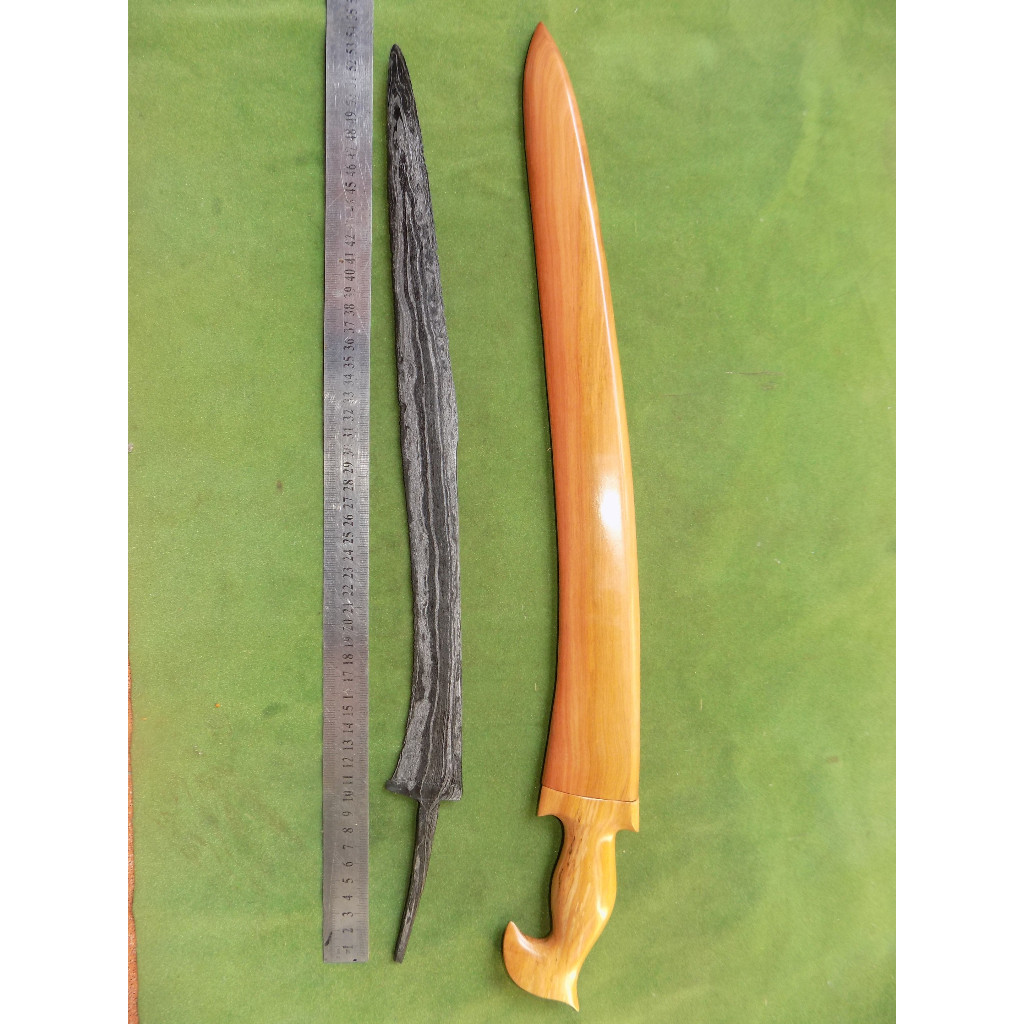 pedang suduk maru pamor ujung gunung era kacireboanan tua