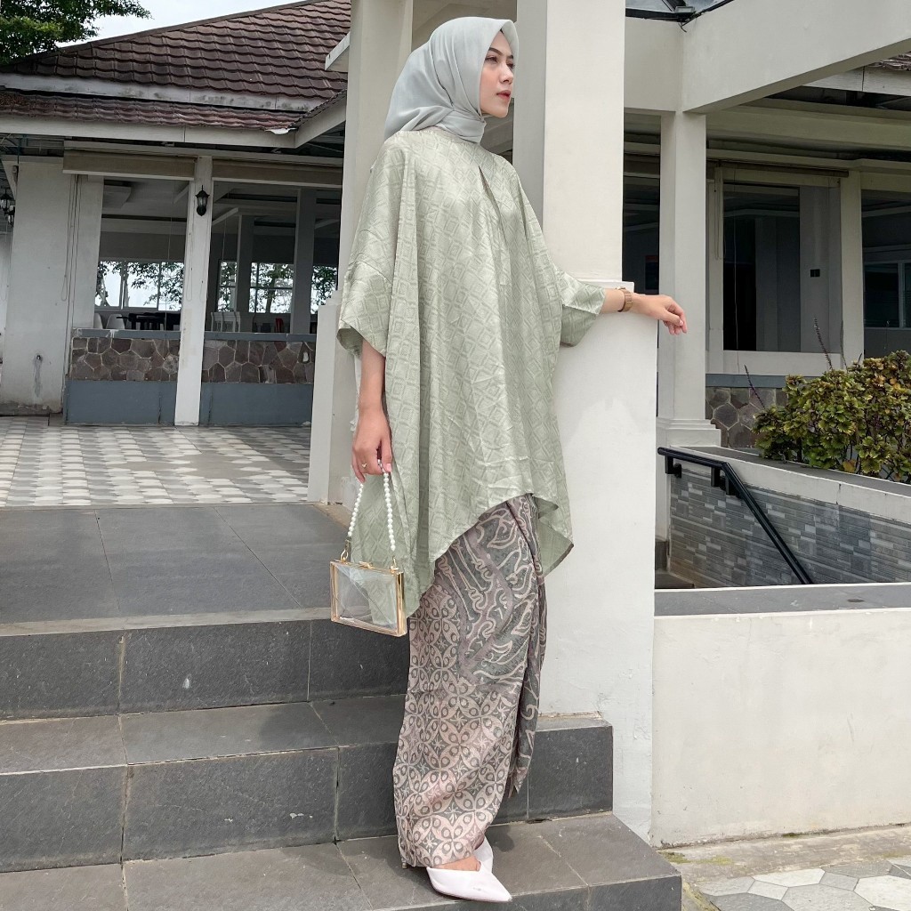 AINUN Set Blouse dan Rok Batik Modern Viscose