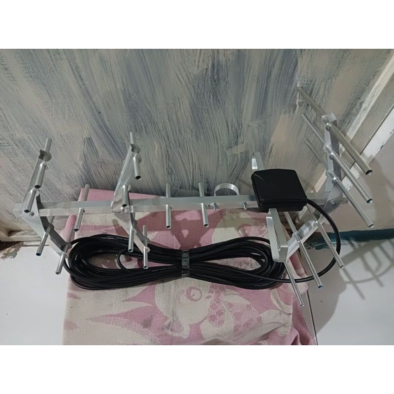 Antena TV Digital 50 + bonus kabel 10 meter | setiap sisi reflektor isi 2 & bagian belakang sisi ada