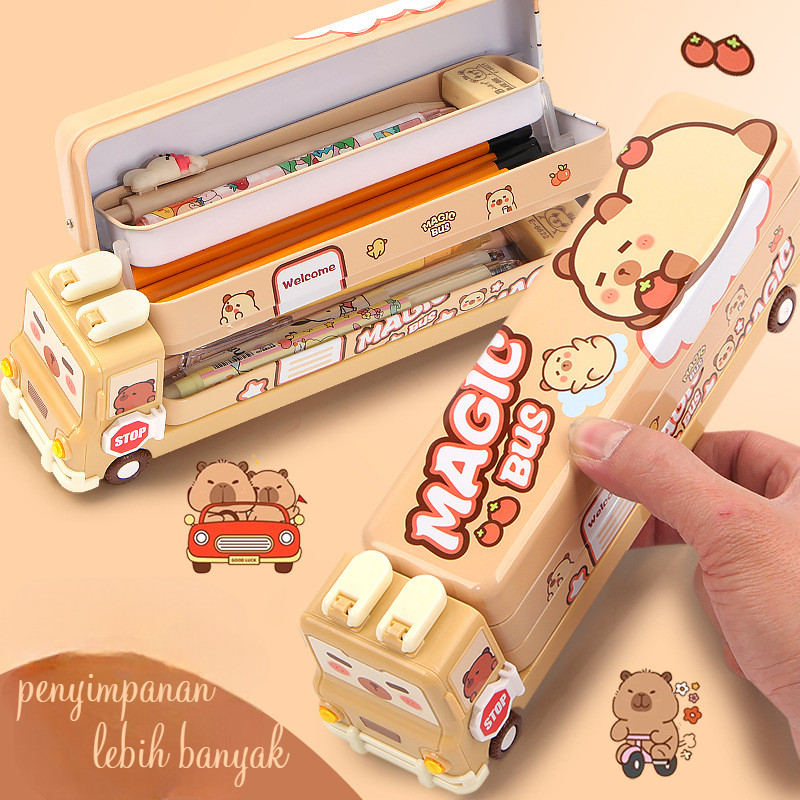 

[ CRATK ] TEMPAT PENSIL KALENG UNIK DAN LUCU / TEMPAT PENSIL 3 TINGKAT MOTIF CAPYBARA WARNA SOFT BROWN / KOTAK PENSIL BUS CAPYBARA SERBAGUNA