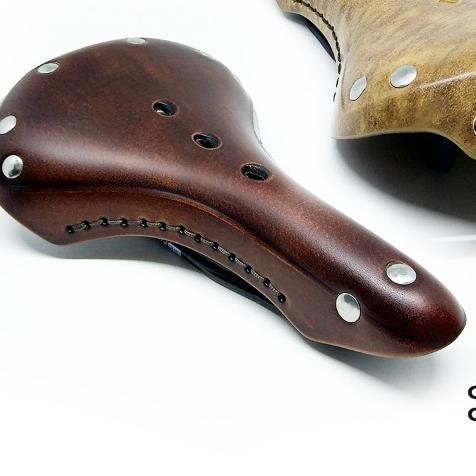 Gyes saddle CL17 A 1 brown type Classic kayu kulit stenlies Best Quality