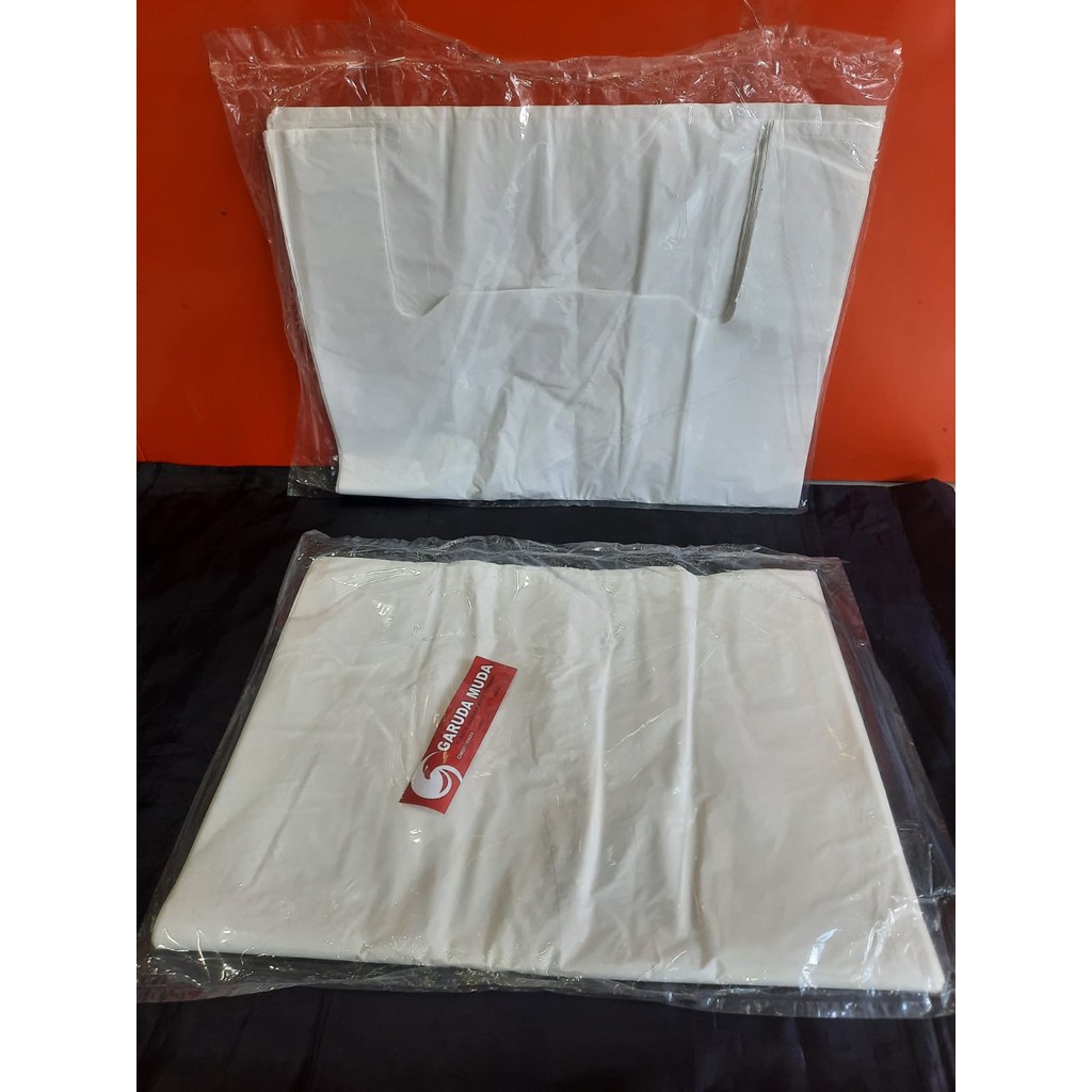 Kantong Plastik/Kresek 50 x 75 X 04 Putih Garuda Isi 20 Pcs