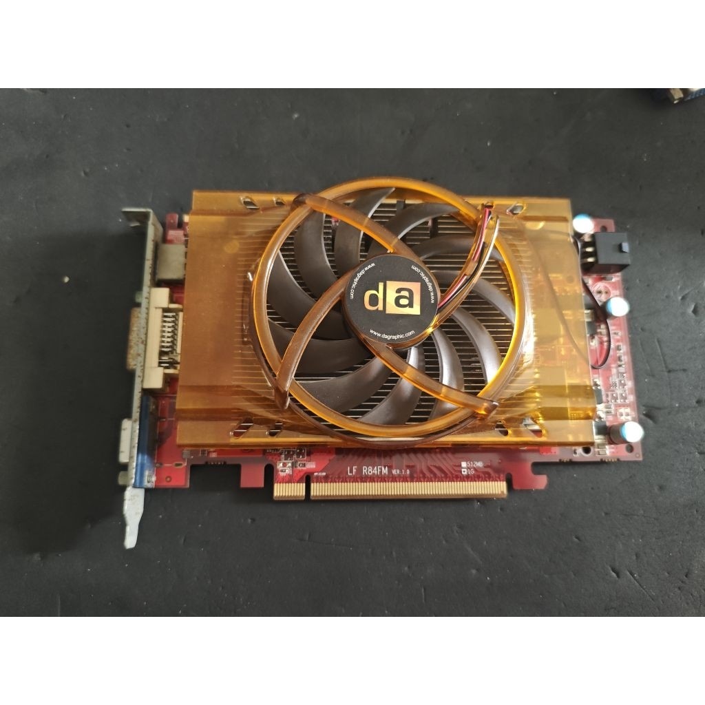 VGA 1 GB DDR5 128 Bit Hidup Tapi Tidak Tampil