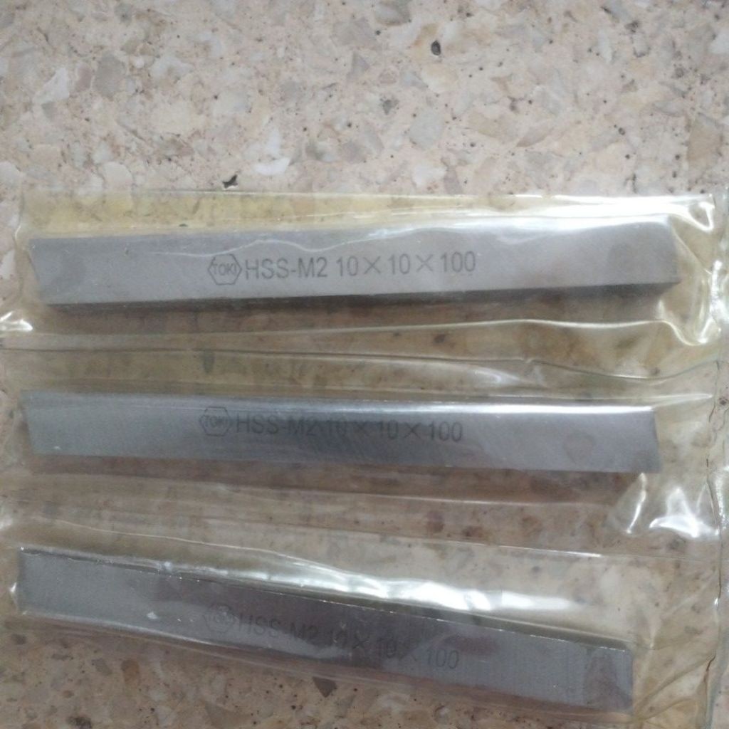 Pahat Bubut Toki HSS M2 10x10x100