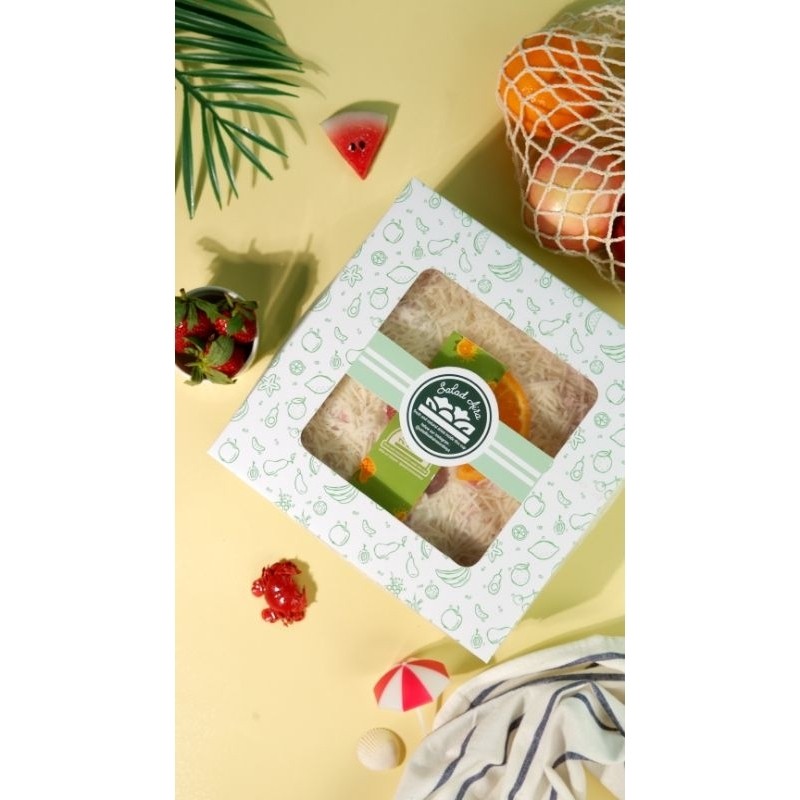 

hampers salad buah aira (include box dan paper bag toppers hbd)