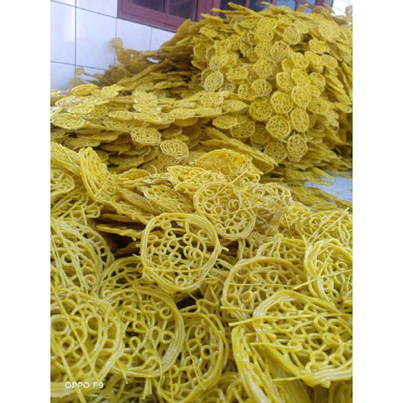 Kerupuk mie kuning mentah khas tegal kualitas super kemasan 250gr / 500gr / 1000gr kerupuk ciplok ke
