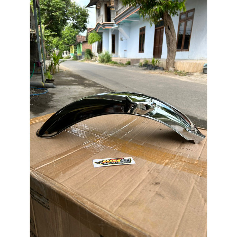 SLEBOR BELAKANG GL100 import non merk spakbor fender gl 100 murah