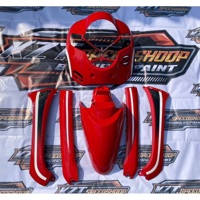 body depan tameng sayap depan SCOOPY fi ESP 2017-2019 donat K-93 warna merah cabe dengan stiker