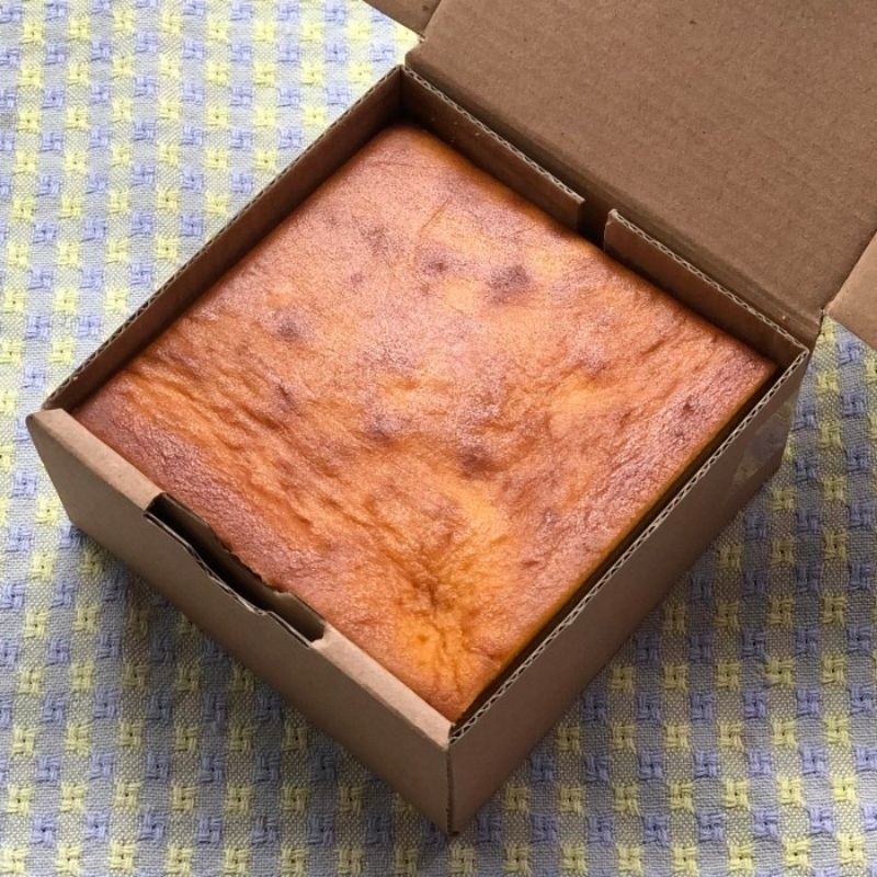 

Lapis Legit Susu Wijsman / Lapis Susu Wisman 9 cm