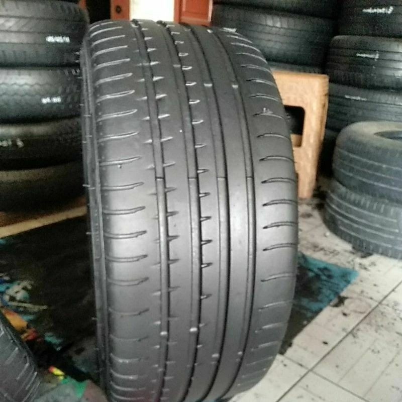 Ban Mobil Second Ukuran 225 35 Ring 19 ACCELERA Tubeless