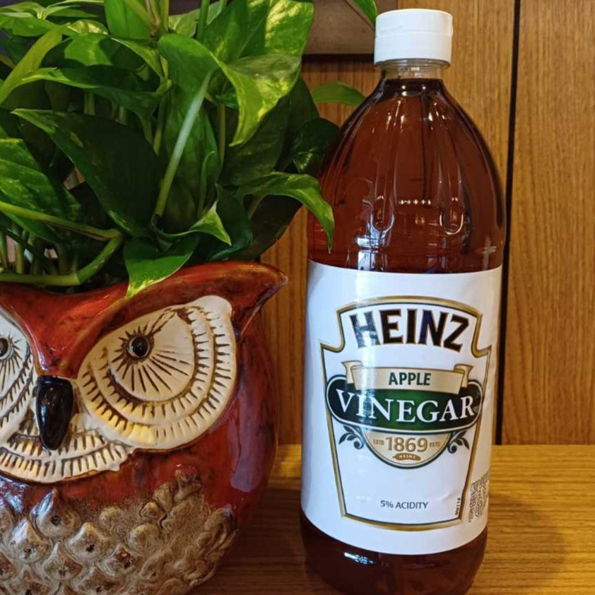 

Apple Cider Vinegar Heinz/ Cuka Apel Heinz - 32 Oz