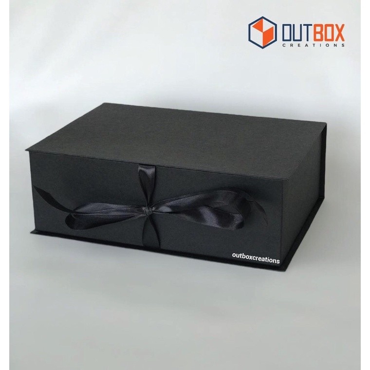 

BOX KADO HITAM PITA POLOS