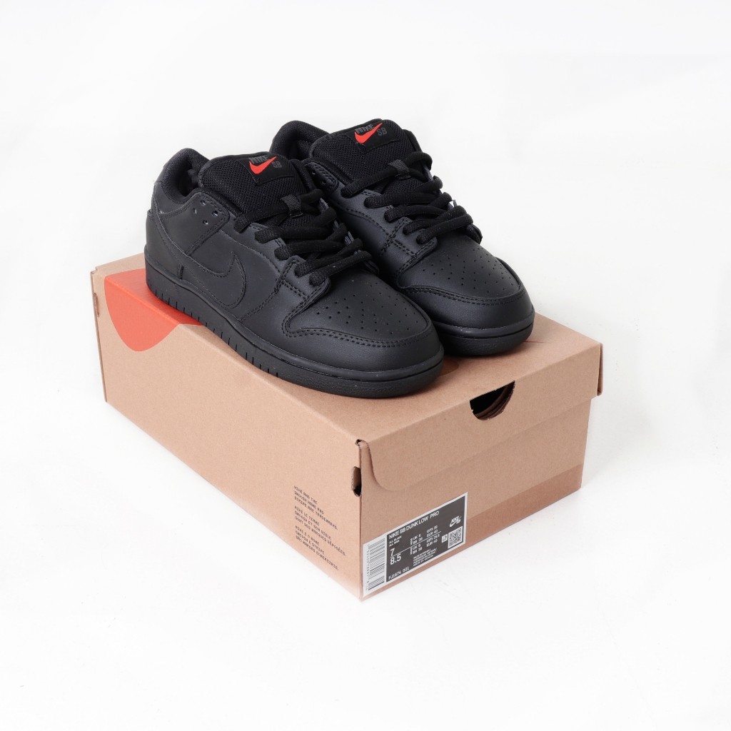 Nike SB Dunk Low Pro ISO Triple Black