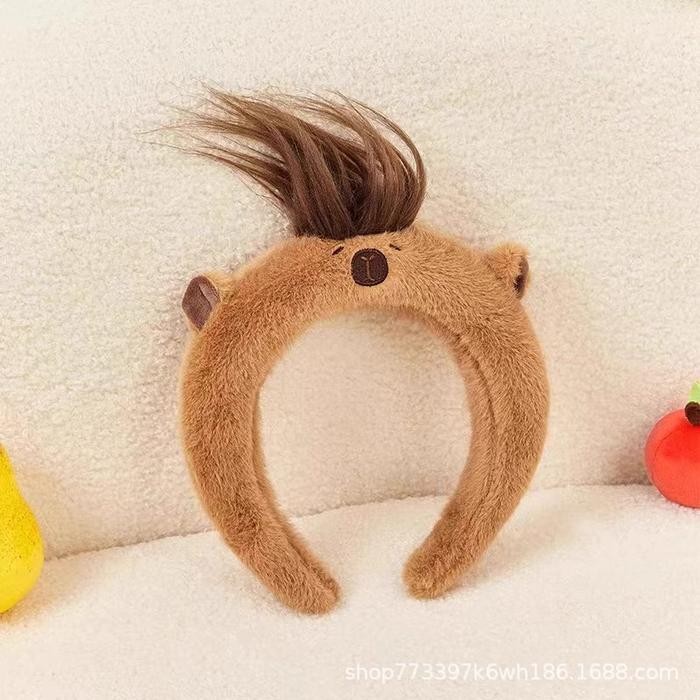 Cute Capybara Series Fluffy Headband Bando Karakter Capibara Aksesories Rambut Wanita Bando Korea Vi