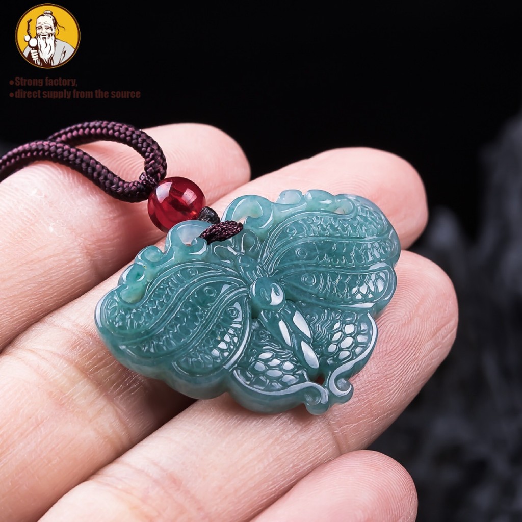 Giok alami, liontin kupu-kupu bunga biru.