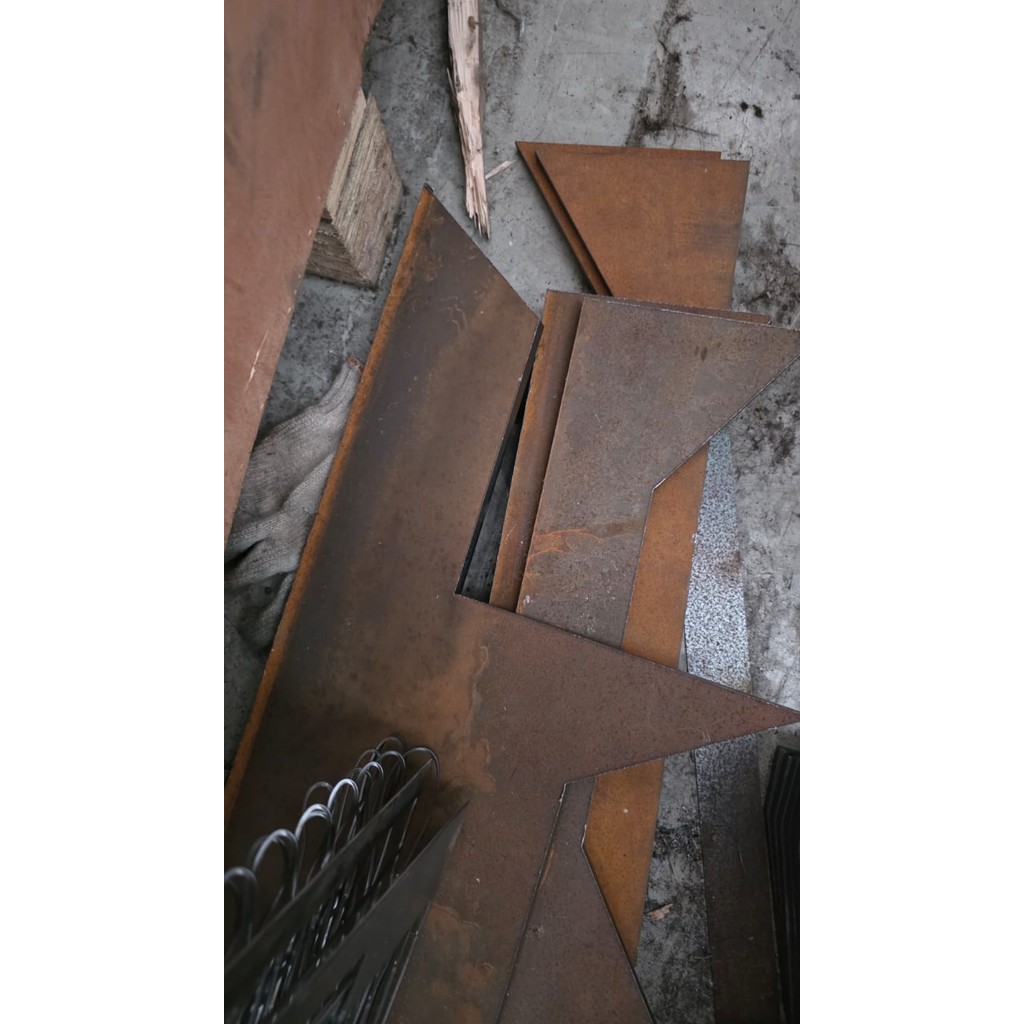 WEAR PLATE HARDOX 500 NM450 sisa stok potongan random murah kilo kg kiloan