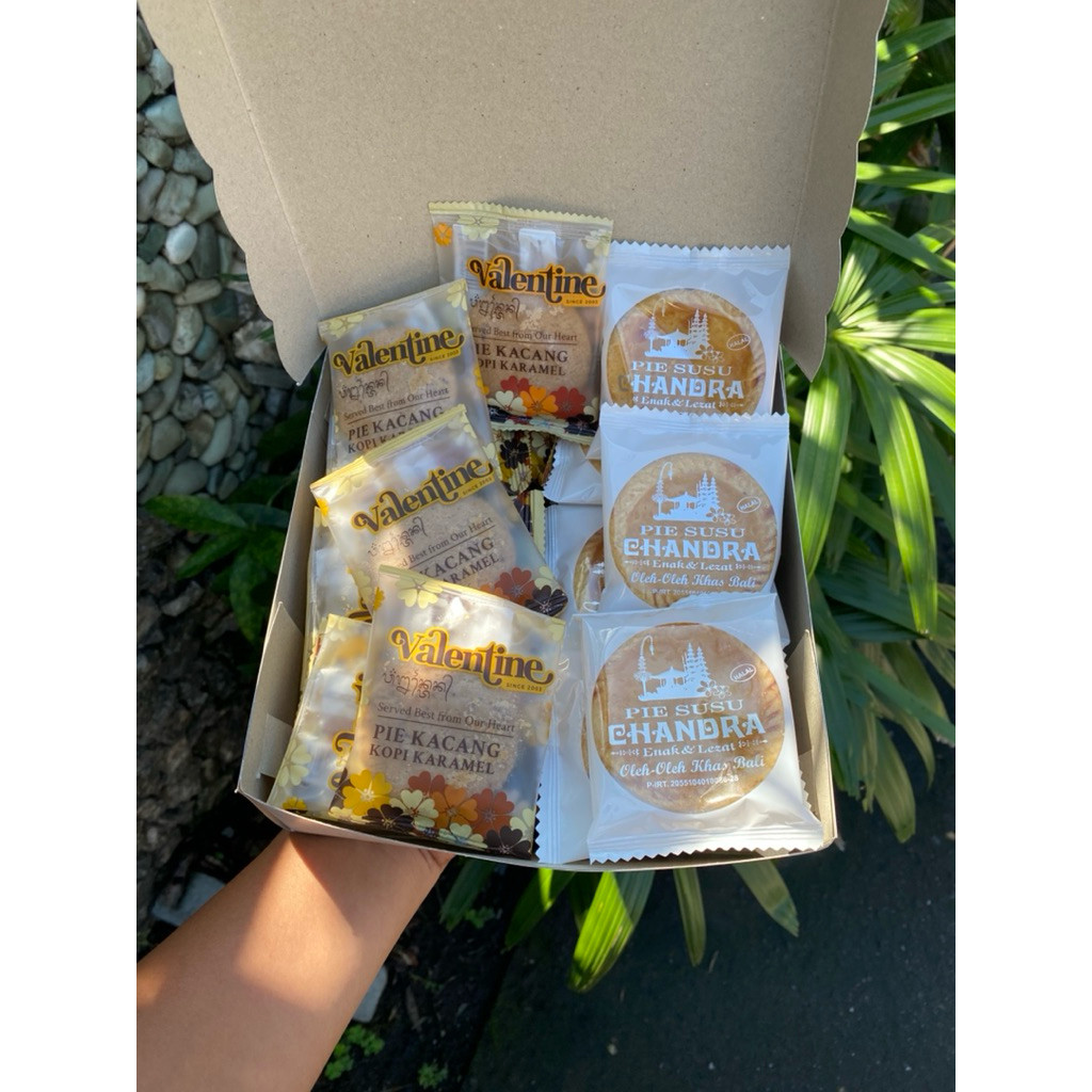 

PIE SUSU CHANDRA MIX VALENTINE PIE KACANG KOPI KARAMEL ISI 30pcsMURAH!!! free bubble wrap