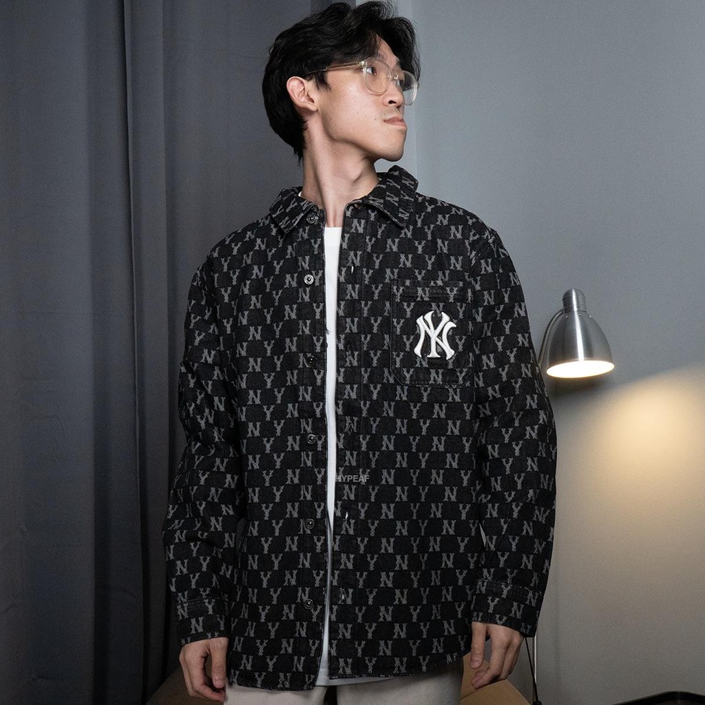 MLB NY New York Yankees Monogram All Over Denim Long Sleeve Shirt [100% Authentic]