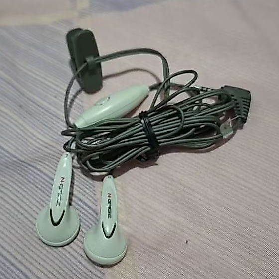 earphone nokia NGaGe New Copotan dari Nokia N-GaGe