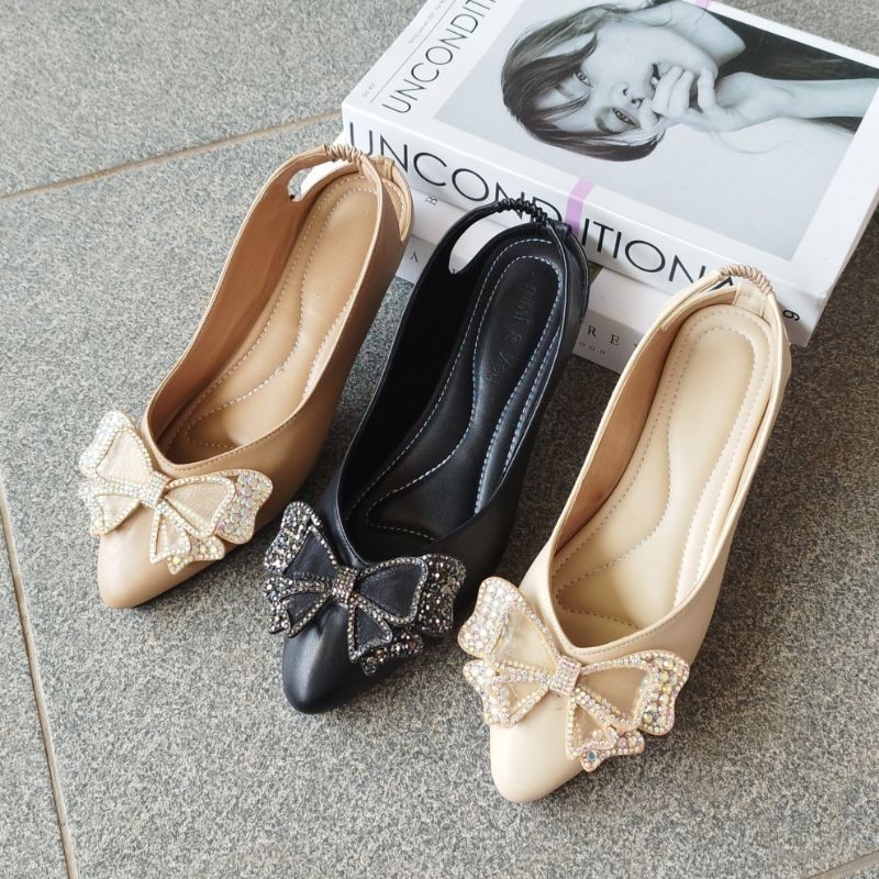 ZABRIN.ID  IZUMI Sepatu Wanita, Sepatu Flat / flat shoes wanita Premium By. Berline Store