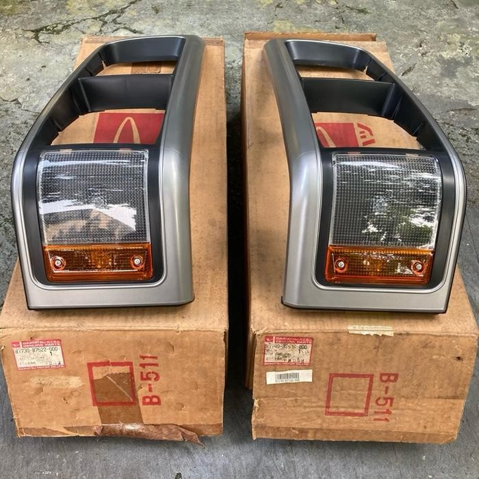 Garnish Grill Grille Cover Frame Ring Lampu Depan Set Kanan Kiri Zebra Van Jumbo Trooper S89 1.3 130