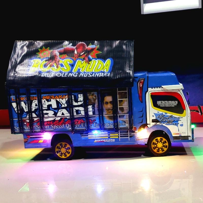 %$ Truk Oleng Wahyu abadi lampu set mainan miniatur truk %