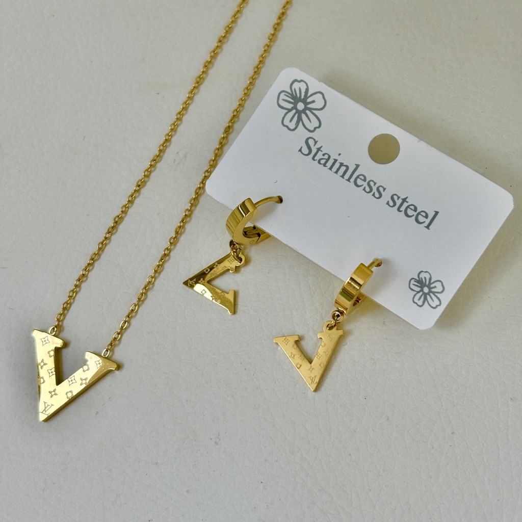 Stainless steel 18K emas presbyopia huruf V anting kalung set perhiasan