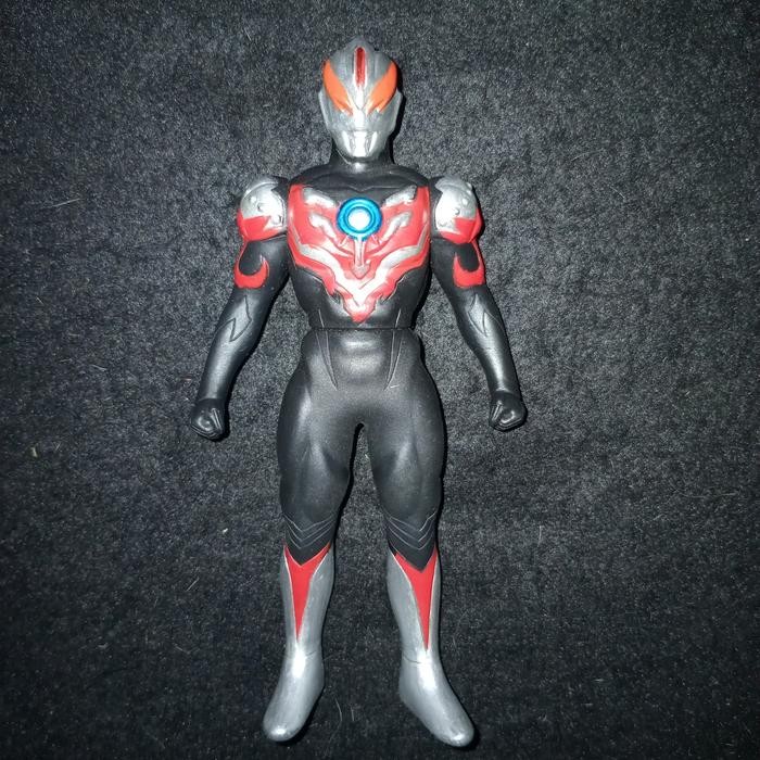 MAINAN... Bandai 14 Cm Ultra Hero Series Ultraman Orb Thunder Breaster