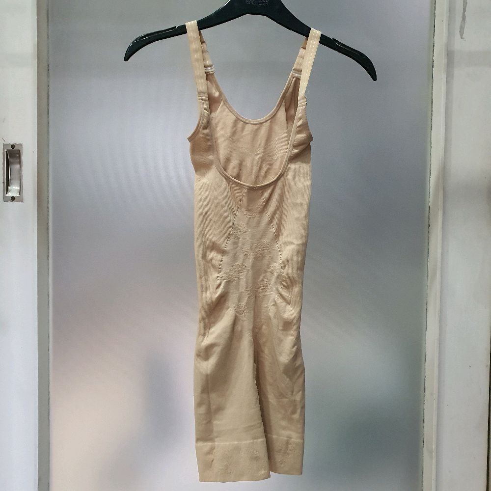 AA baju wanita dalaman korset kompression shaper full body size M preloved seken