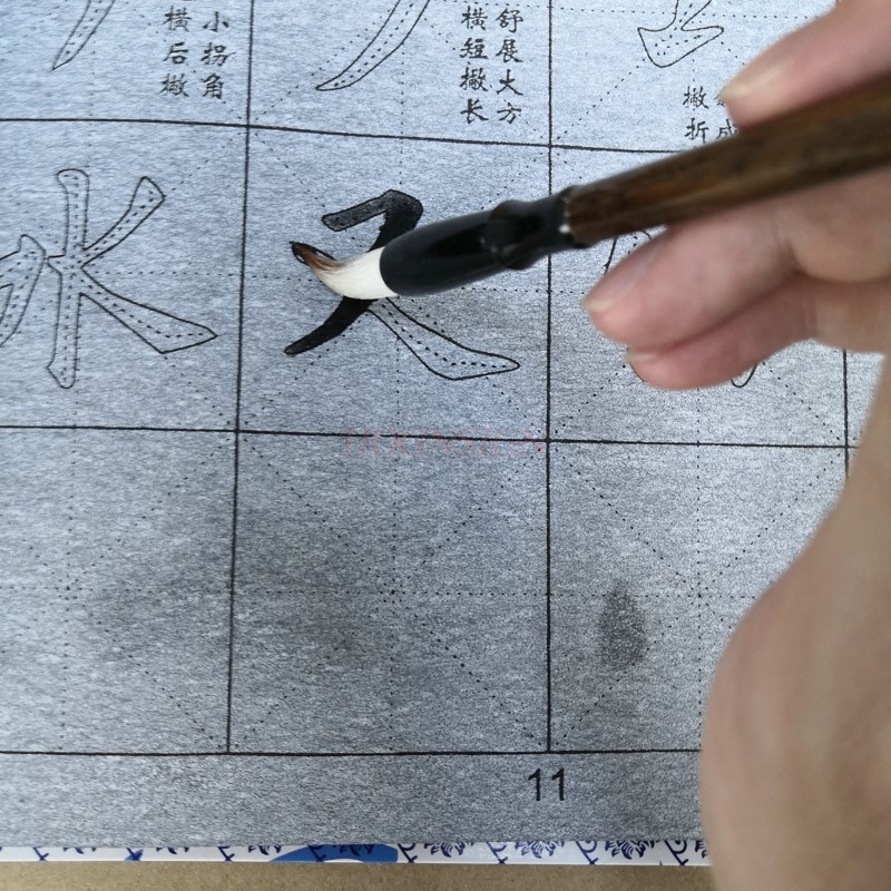 

Chinese Calligraphy Copybook Regular Script Water Writing Brush Cloth notebooks calligraphy magica Reusable Writing paper