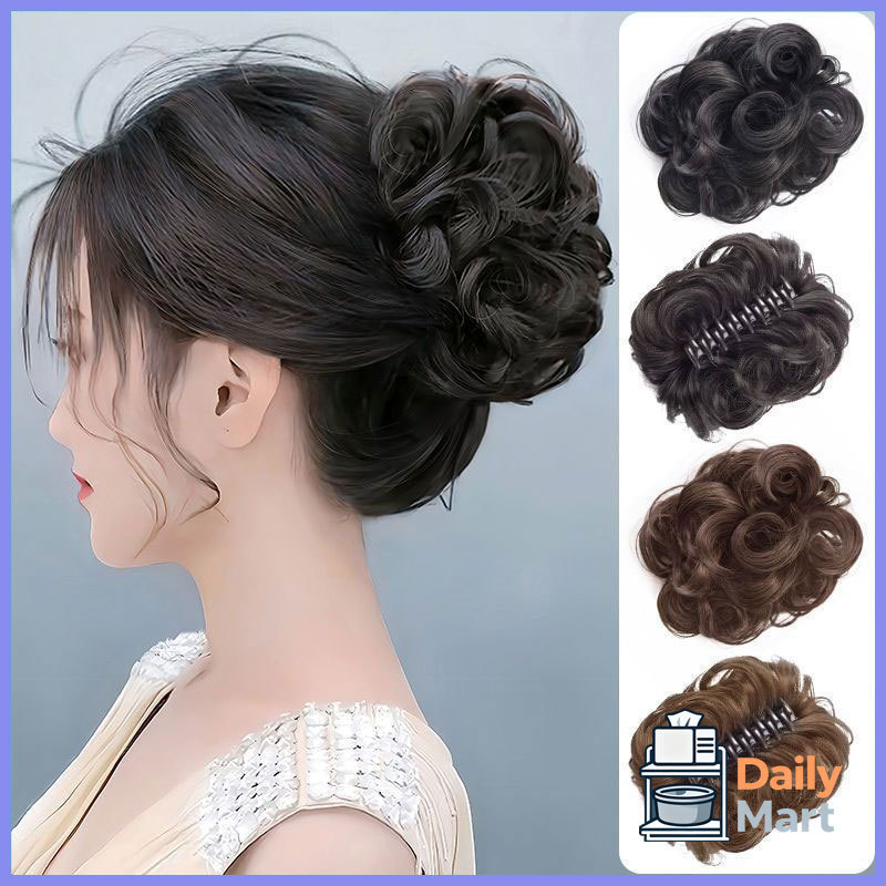 Wig wanita dengan jepit rambut, ikat rambut, sanggul, tatanan rambut ke atas, rambut keriting pendek