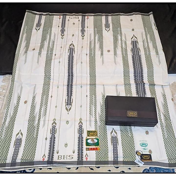 SARUNG BHS SGF GOLD SUTERA SPUNSILK PUTIH LIMITED EDITION