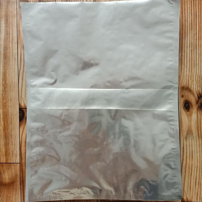 

Kemasan full aluminium foil 35x45 per 100 pcs